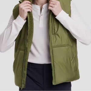 All In Motion Olive Green Medium Puffer Vest